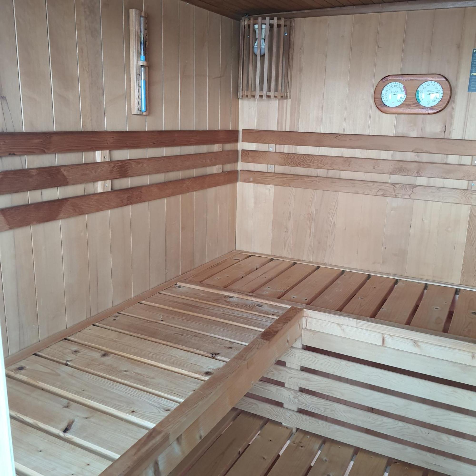 Schwimmende Ferienwohnung Sundowner Elsterheide Luaran gambar